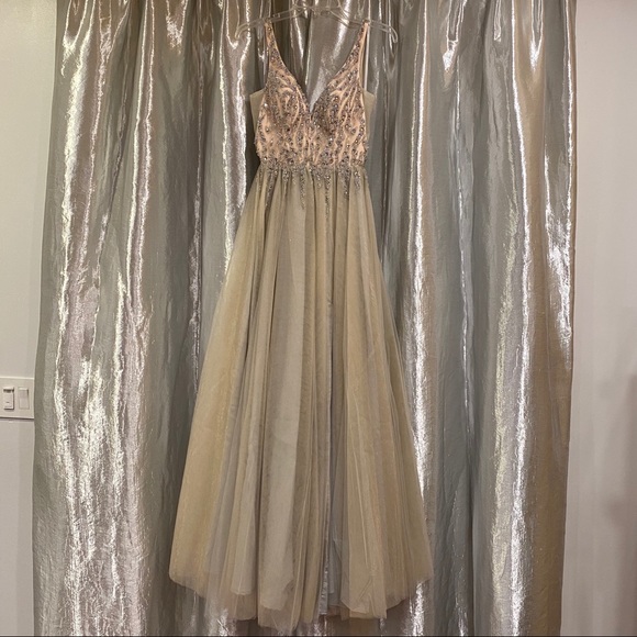 Beaded tulle special occasion gown - Picture 2 of 11